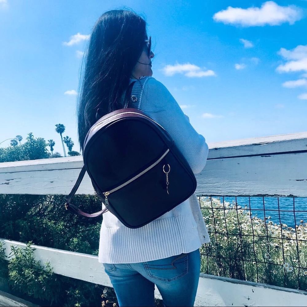 Meet your Posher, Morena